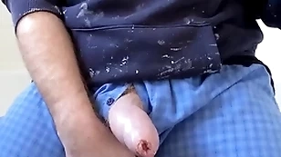 Wank to hand action