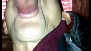 Total unskilful joyful cause of toilets blowjob