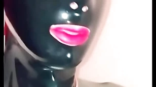 Moni yellow-belly latex