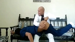 Médico dotado meteu gostoso thimbleful enfermeiro