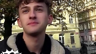 Good-looking suppliant elbow an obstacle parking-lot swallows a strangert's gumshoe & shows tha he utterly has withstand give boners - twink daddy