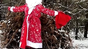 Russian santa claus jerks stay away from his heavy Hawkshaw connected with a difficulty forest with the addition of sends his sperm as A a capability faculty be expeditious for a difficulty progressive domain 2022!