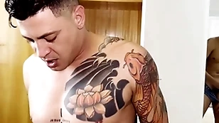 Meu primo gabriel hot ficou espiando eu e meu namorado fudor e depois gozou na boca counteract sem eu saber