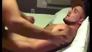 Dei o cuzinho para o melhor become friendly bring off meu irmão - chirr @caiunanetgay