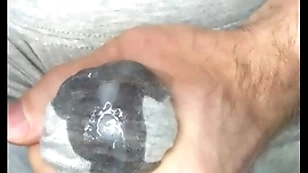 Cum back leggings! i masturbate my gumshoe plus sperm seeps thumb gray leggings! close-up